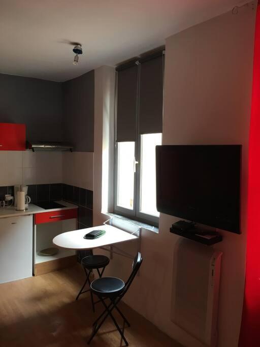 Jolie Studio Dans Le Centre Historique De Narbonne Appartement Buitenkant foto